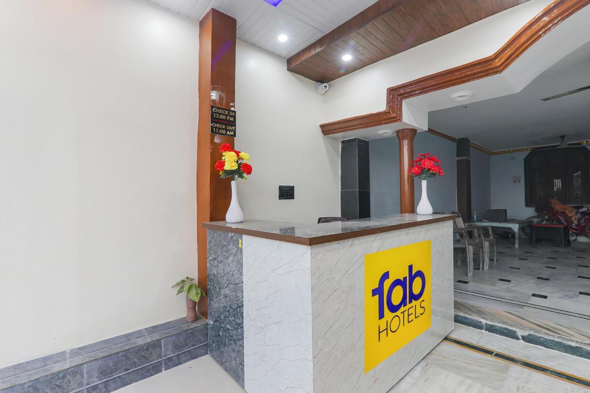 Fabexpress Awadh Inn - 400M From Shri Ram Janam Bhumi Ayodhya Exterior photo